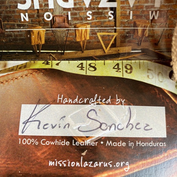 Leather Bound Journal Writing Notebook Handmade in Honduras by Lazurus Artisan - Picture 4 of 9